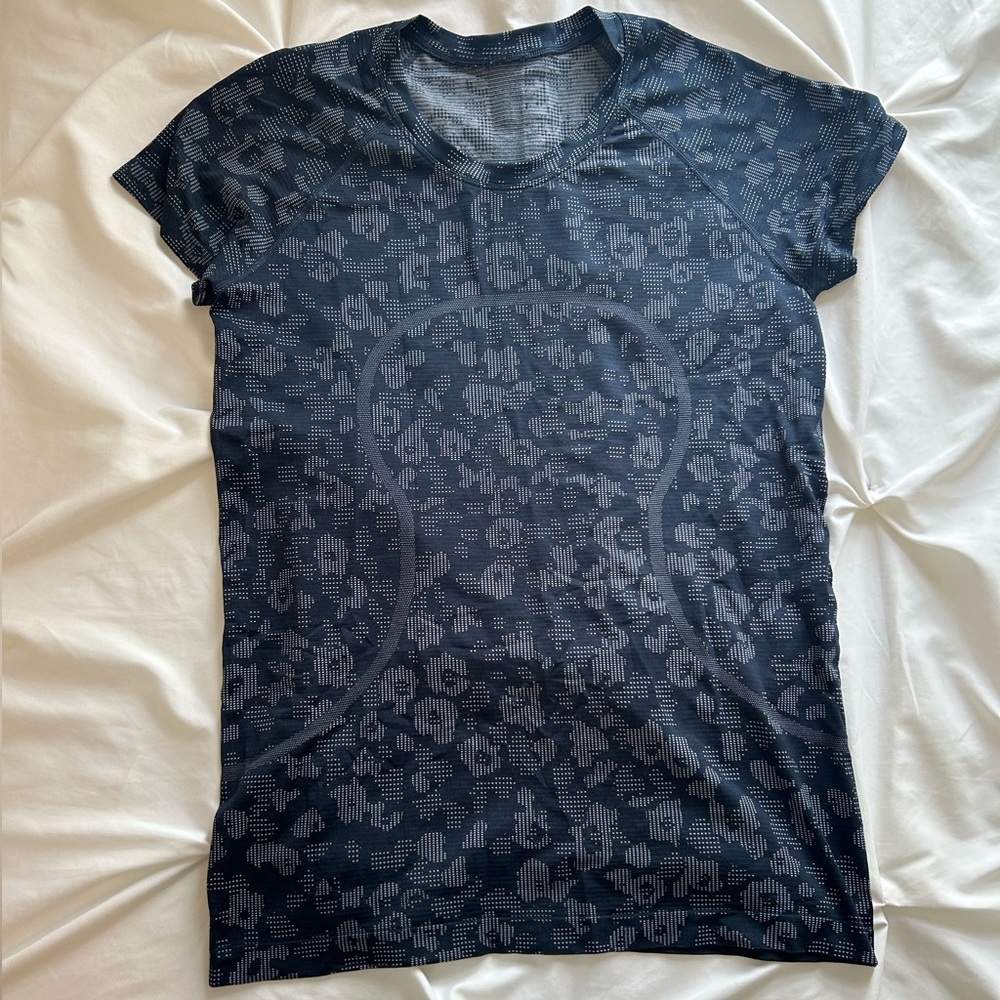 Rare Lululemon Black Pattern Swiftly Short Sleeve T Shirt Athletic